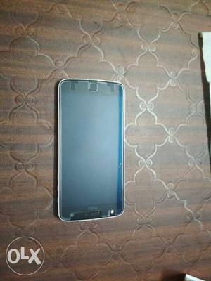 Moto Z play like new condition with all