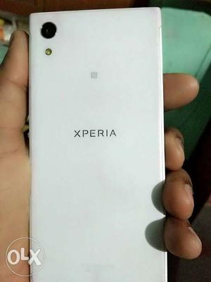 Sony Xperia xa1 with bill.3gb/32gb,23 megapixel