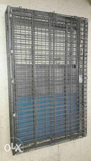 Cage 4 feet × 2.5 feet, 2 trays, 2 doors, wheels