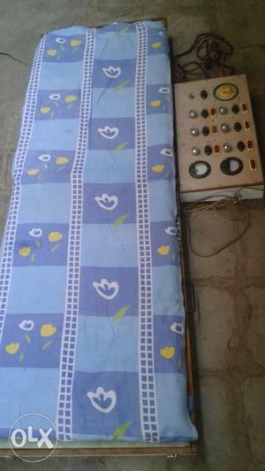 Electric magnetic therpy bed