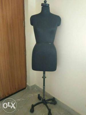 New Black Rolling Female dress form, manequine. Size 10