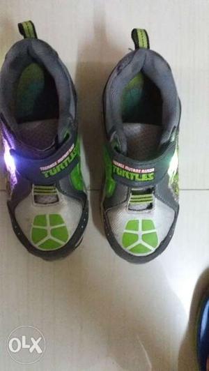 Selling Crocs and light shoes