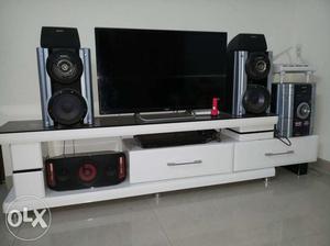 TV unit with audio system