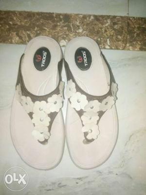 1 week used top condition new sandal for girl