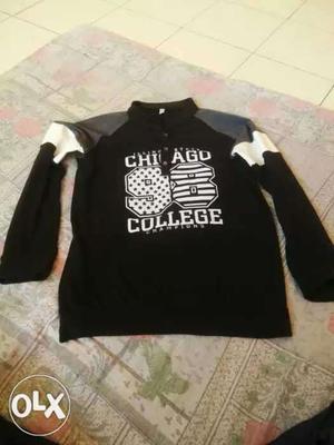 Chicago College-printed Black And White T shirt