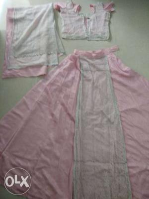 Makhinet tasarjari silk pink colour chaniyacholi.