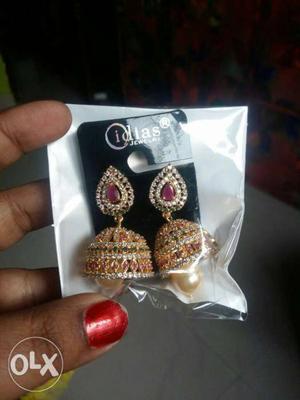 Pair Of Beige-and-brown Jhumka Earrings Pack