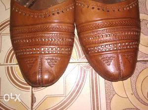 Pair Of brown moujdi, Size 9-10, good condition