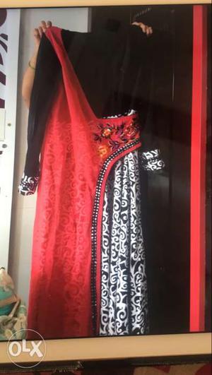 Red, Black, And White Floral Long-sleeved Long Dress