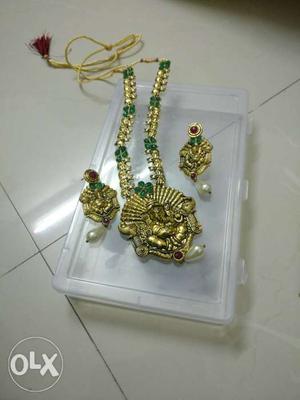 Temple jewellery in excellent condition