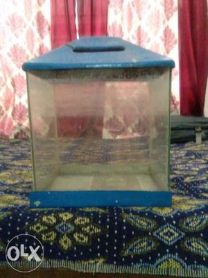 A fish tank in good condition.