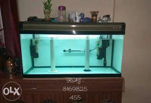 Brand new boyu fish tank only used 2 months hurry