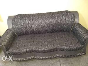 7 seater sofa in excellent condition as shown in pictures.