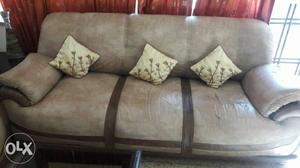 8 Seater Sofa Set... Good condition... Selling