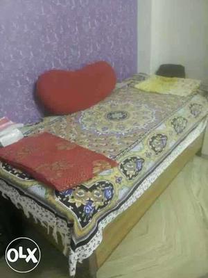 Dewan with Boxes without Mattress Size: 6 ft x 3