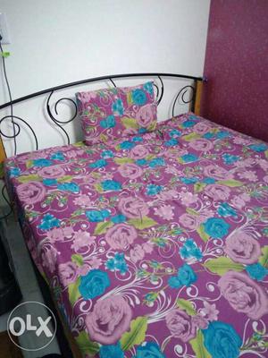 Queen size double bed with cotton mattress