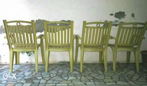 SUPREME 4 peice chair set in good condition