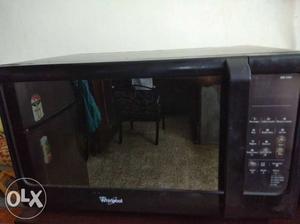 Whirlpool microwave oven with grill in perfectly