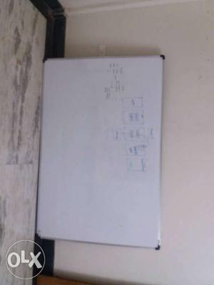 1 pc 6feet and 1 pc 4 feet white board for