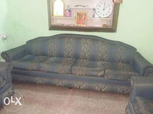 4+1 sofa set urgent sell due to space problem