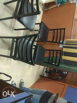 5 chair full new condition