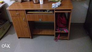 Computer table with one pull out,drawer and