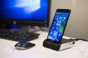 HP Elite X3 Windows Mobile phone just one month old with
