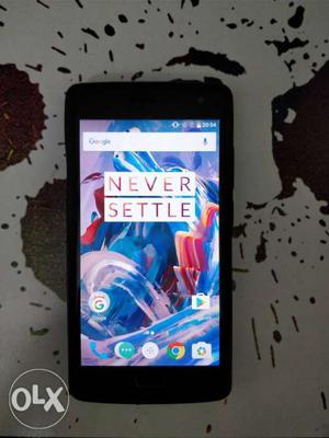 OnePlus 2 mobile 64gb variant along with 2oneplus