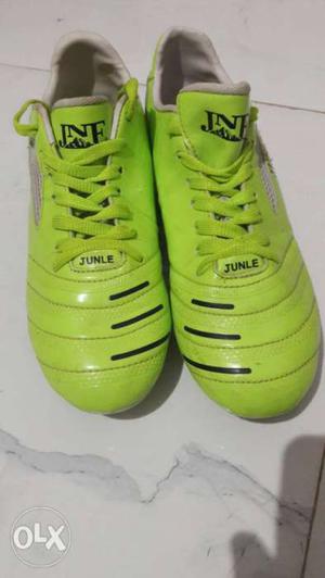 Pair of football shoe (spike) size.7 no