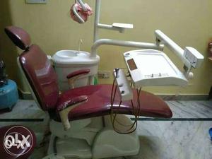 White And Brown Dentist Chair