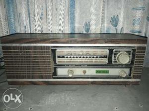42 years old ANTIQUE Radio