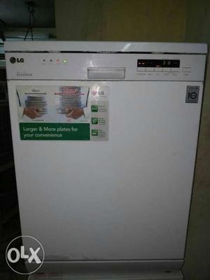 Dishwasher LG good runing 5year's old cell me at 