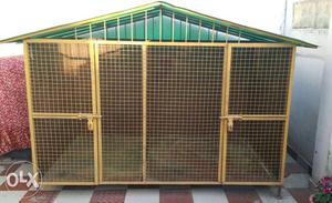 Dog kennel for dogs it is a handmade kennel and
