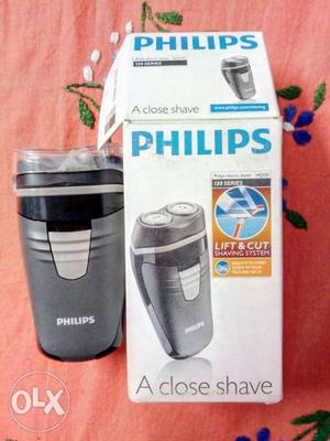 Gray And Black Philips Cordless Rotary Shaver With Box