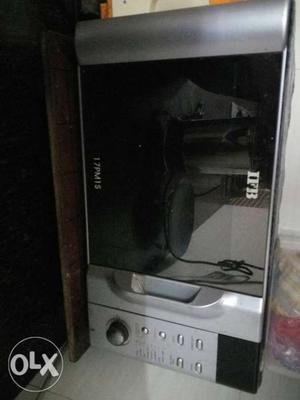 IFB microwave 17litres. its in perfect working