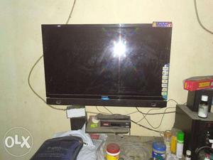 Onida 32 inch TV (Television) with Airtel DTH HD channel