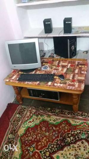 P4 computer good condition with speaker with