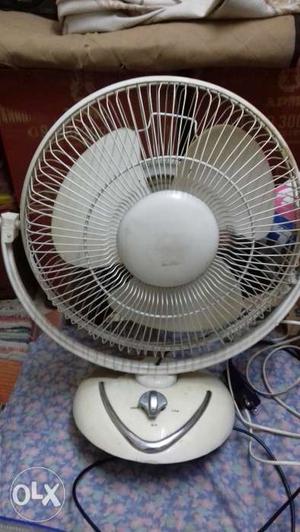 Portable Small Table Fan in Good working
