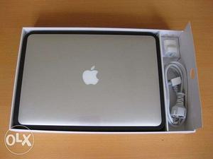 Apple Macbook Air 256 GB SSD 4GB RAM