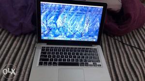 Apple macbook pro, 13 inch,intel core duo i5, mint condition