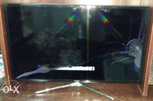 Bid your price Samsung 3D 40". screen broken. 2 years old