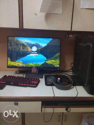 Full pc with monitor mouse keyboard and headset