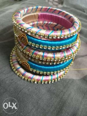Handmade fashionable bangles