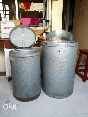 Metal drum container in good condition