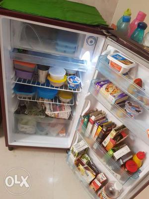 Nice 170 lit fridge for sale at ghansoli