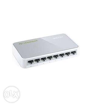 White And Gray Internet Hub 5 pice