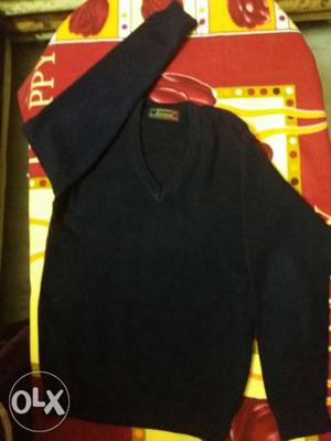 Brand new navy blue school Sweater for 