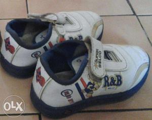 Casual branded shoes for kids-velcro, good condition