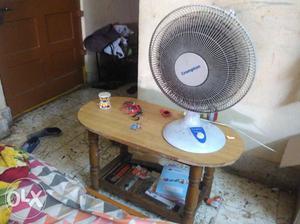 Crompton table fan with 3double speed in a