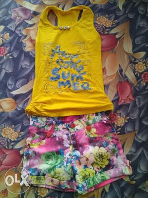 Dress for girl, size -30, approximately 5-7 yrs